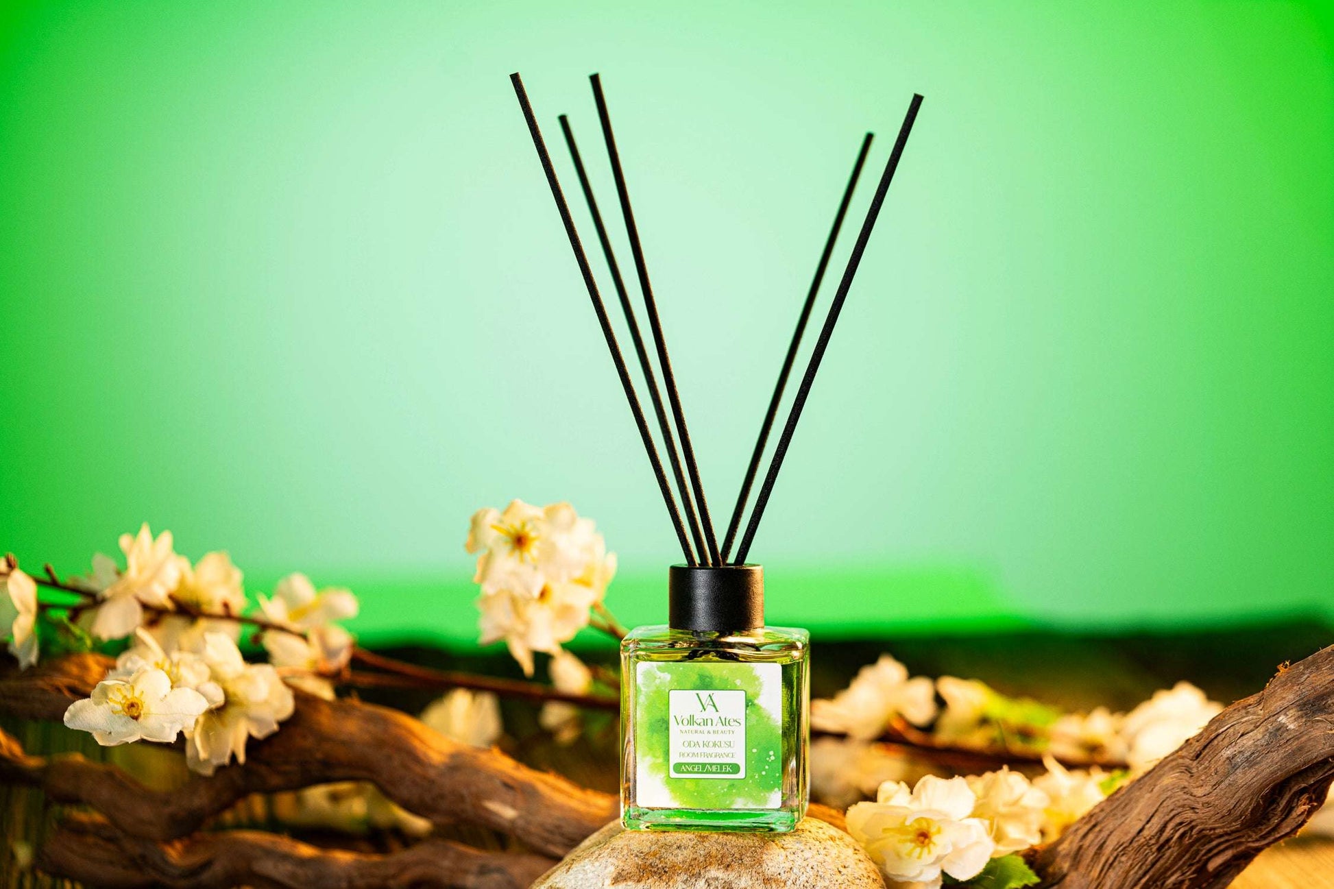 ANGEL ROOM FRAGRANCE WITH BAMBOO STICK 110 ML